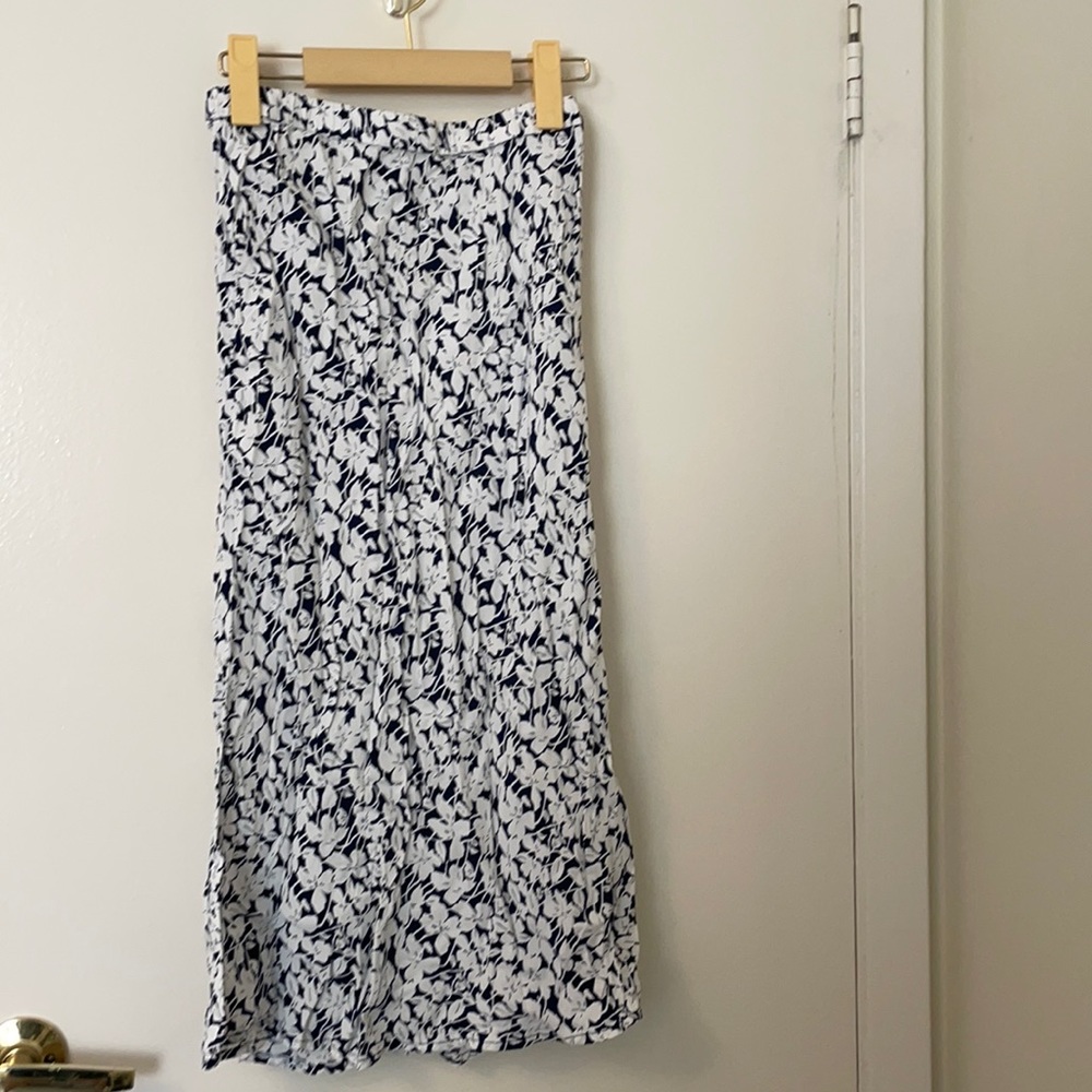 Gap floral midi skirt